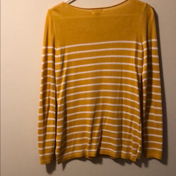 Lightweight Sweater - Picture 4 of 4